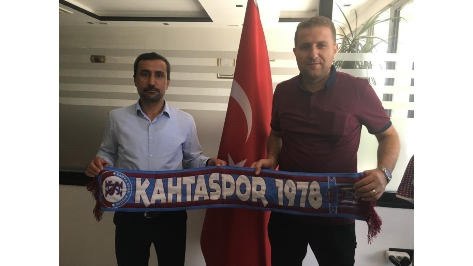 Başkan İşeri'den Kahta 02 Spor'a destek